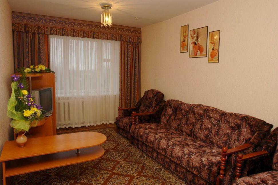 Profssoyuzny Hotel チェルニーヒウ 部屋 写真