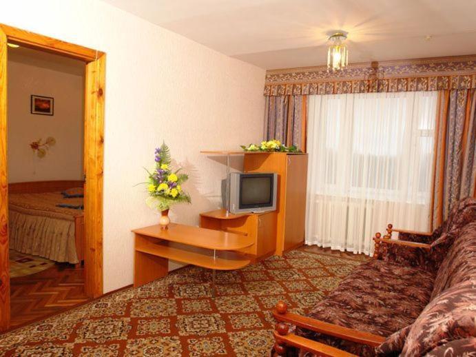 Profssoyuzny Hotel チェルニーヒウ 部屋 写真